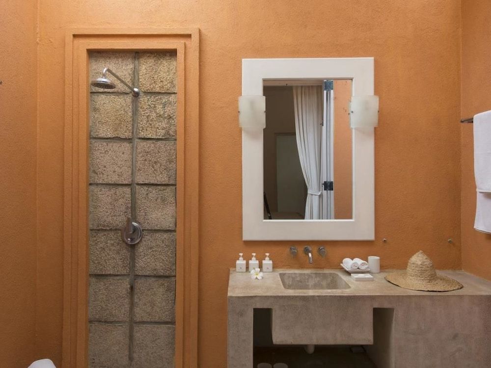 Standard Double Room (No View)