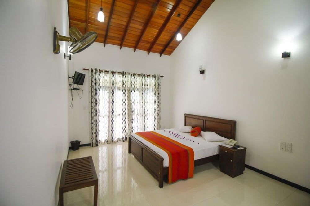 Rockery Villa Luxury Room, Balcony 3