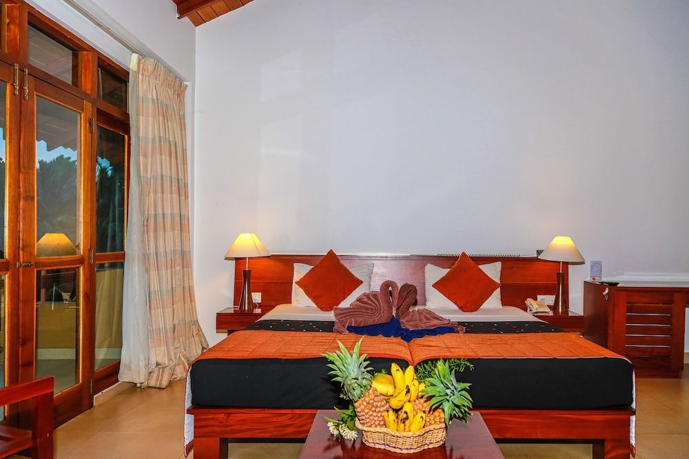 Pelwehera Village Resort Deluxe Room