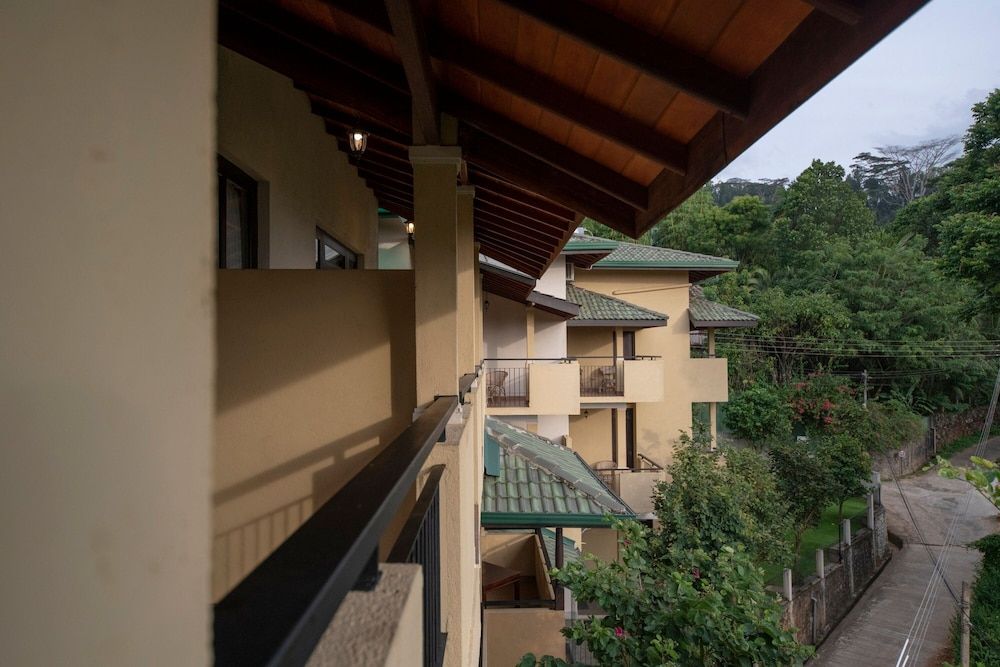undefined Melheim Kandy Villas 9