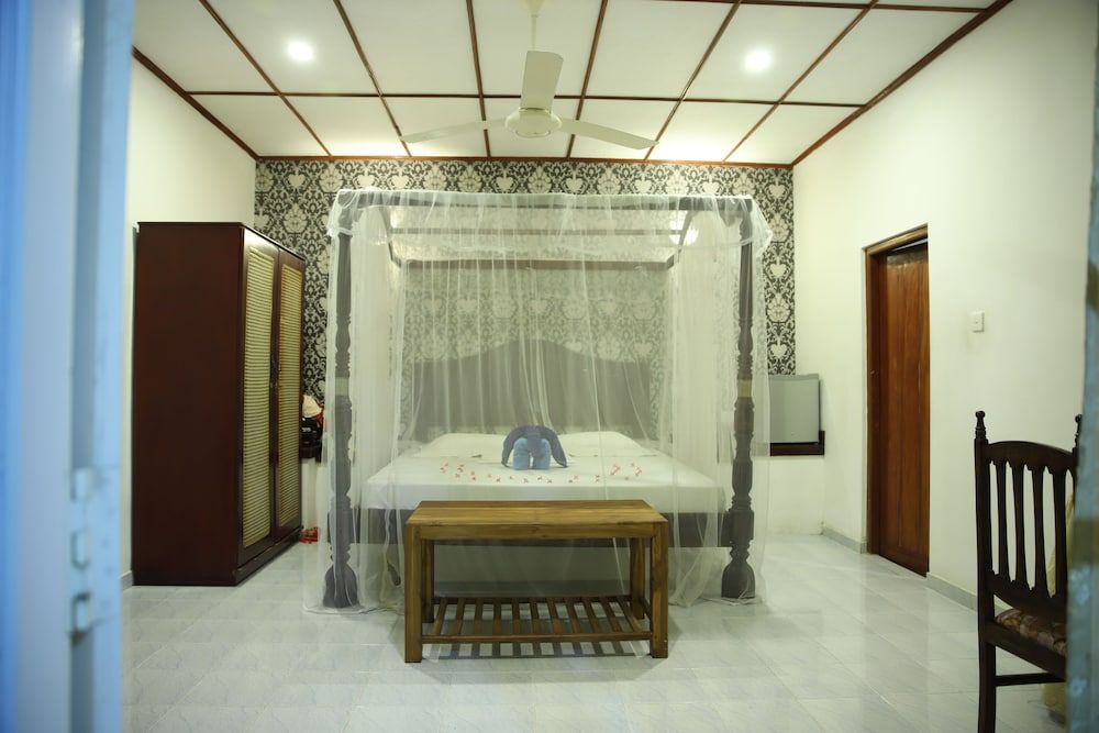 Hotel Bougainvilla Standard Room, 1 Double Bed, Smoking, Garden View