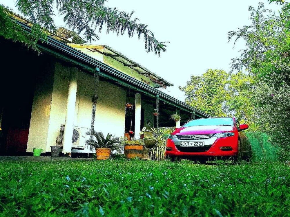 White Guest Deluxe Twin Room, Hill View, Garden Area 17