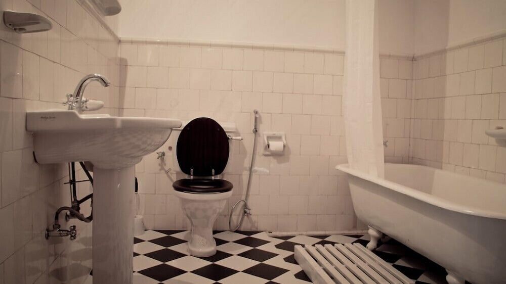 Ancoombra Tea Estate Bungalow Deluxe Twin Room, 1 Bedroom, Mountainside 5