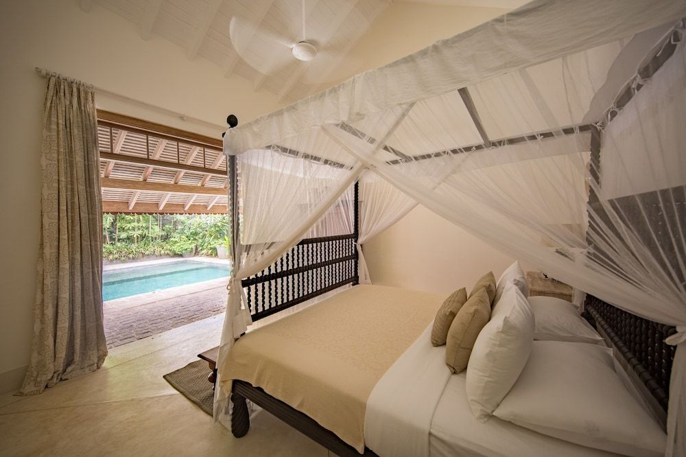 Taru Villas Rampart Street - Galle Fort Deluxe Pool Room 3