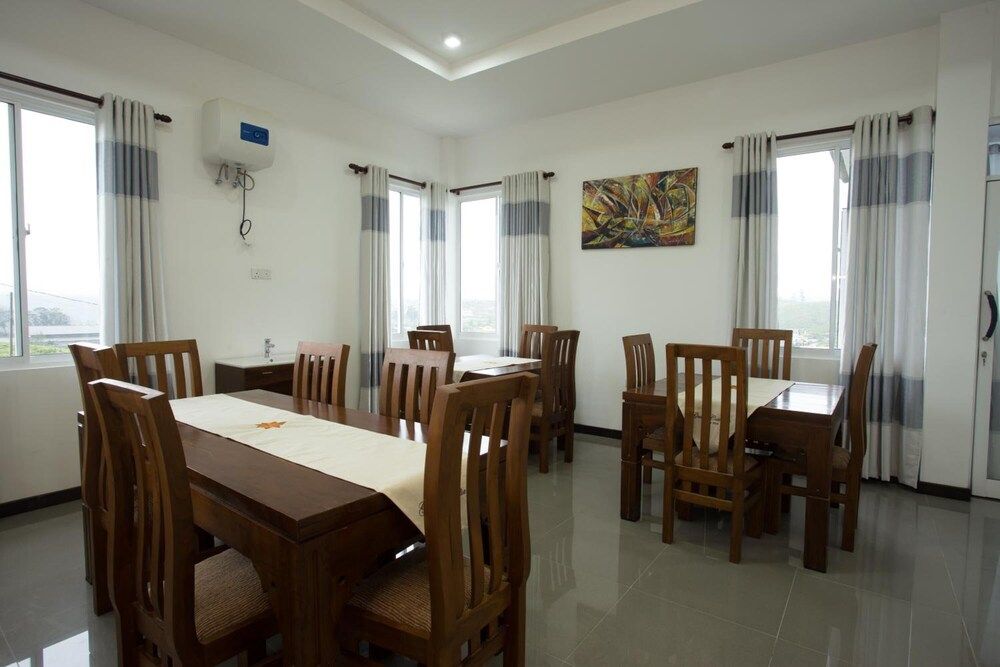 undefined Grand Camellia 9