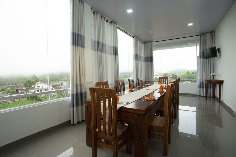 undefined Grand Camellia 4