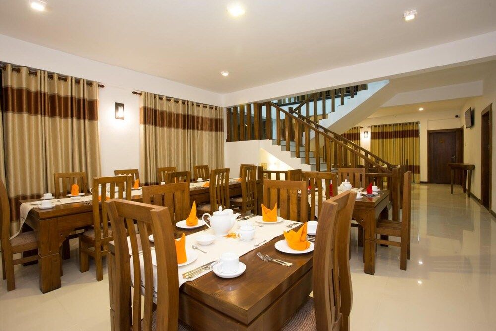 undefined Grand Camellia 8