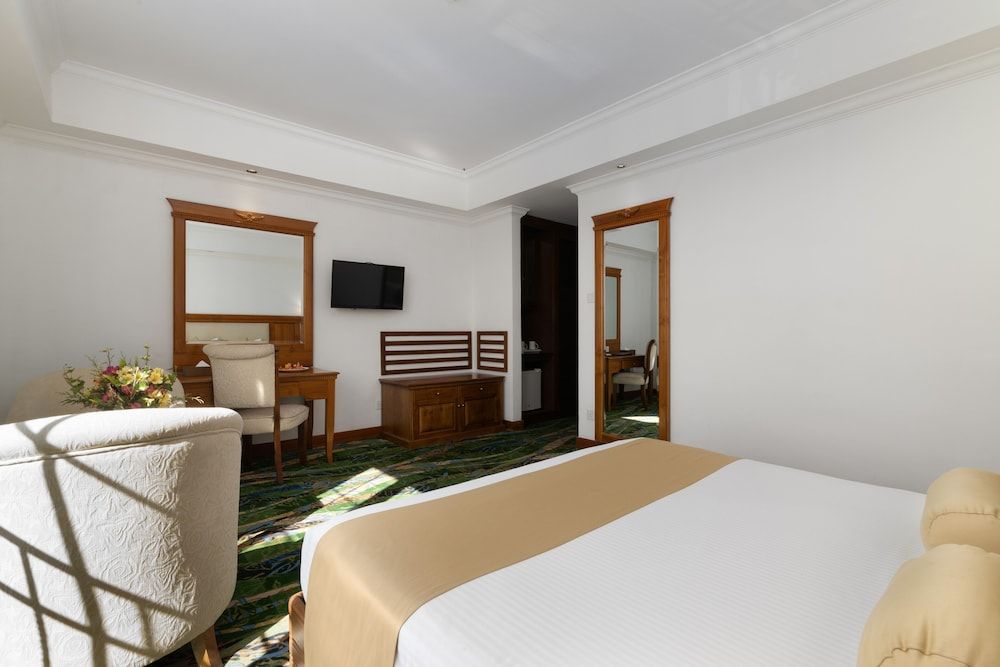 Araliya Green Hills - Where Historic Charm Mingles with Natural Beauty Deluxe Room 2