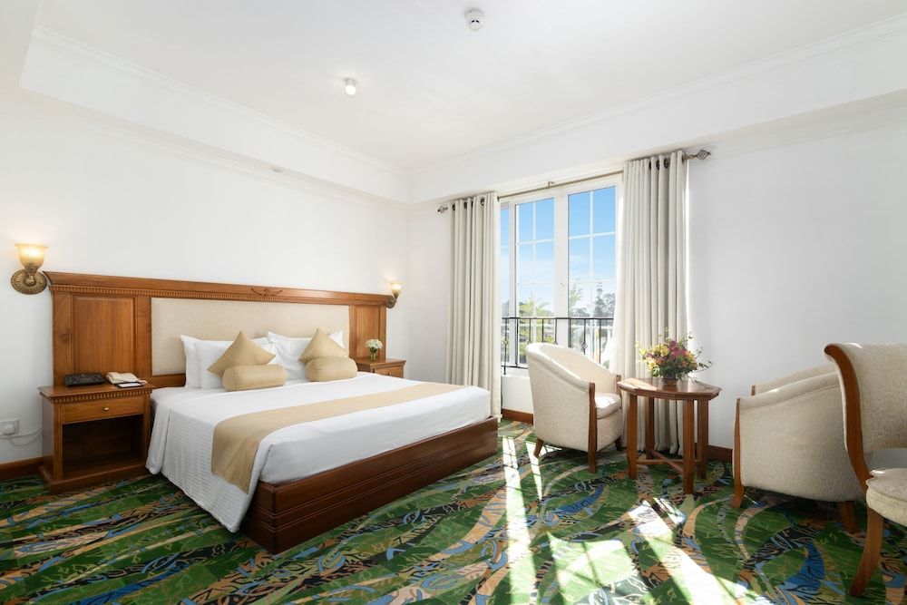 Araliya Green Hills - Where Historic Charm Mingles with Natural Beauty Deluxe Room 3
