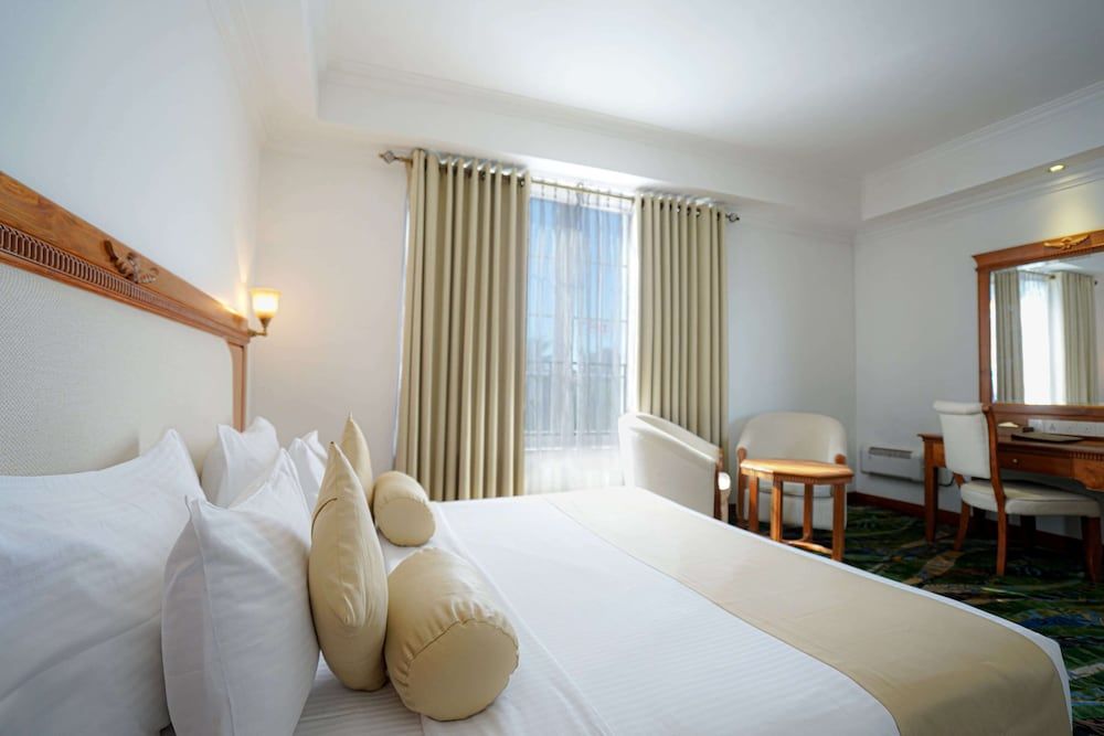 Araliya Green Hills - Where Historic Charm Mingles with Natural Beauty Deluxe Room 5