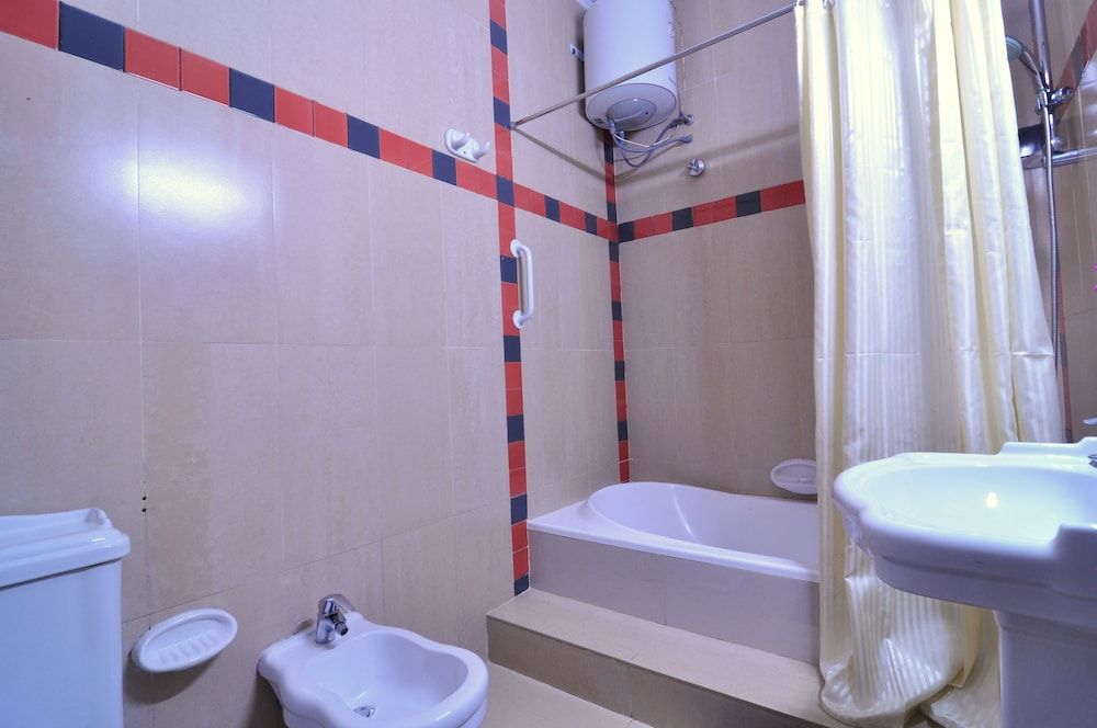 Clouds Holiday Bungalow Deluxe Double Room, Mountain View 15