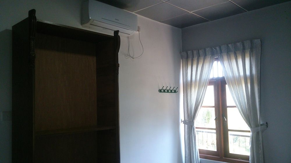 undefined March 9 Hotel Kandy 9
