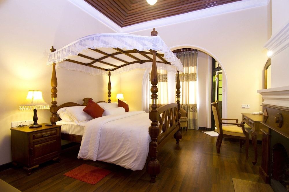 Serene Villa Royal Double Room, Hot Tub