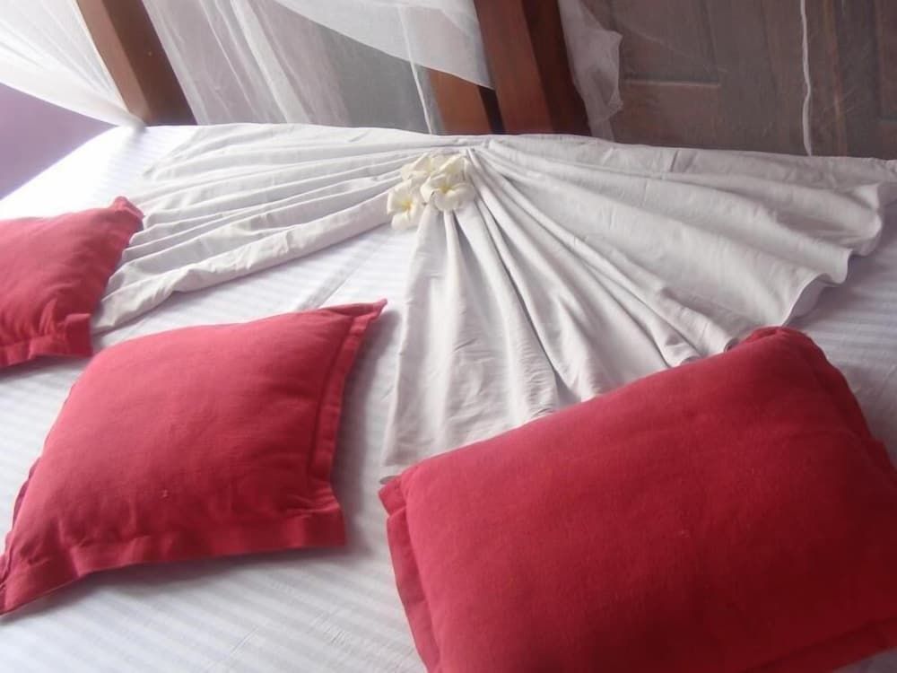 undefined Fort Inn Guest 4