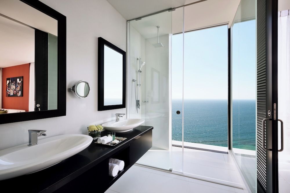 NH Collection Colombo Superior Room 6