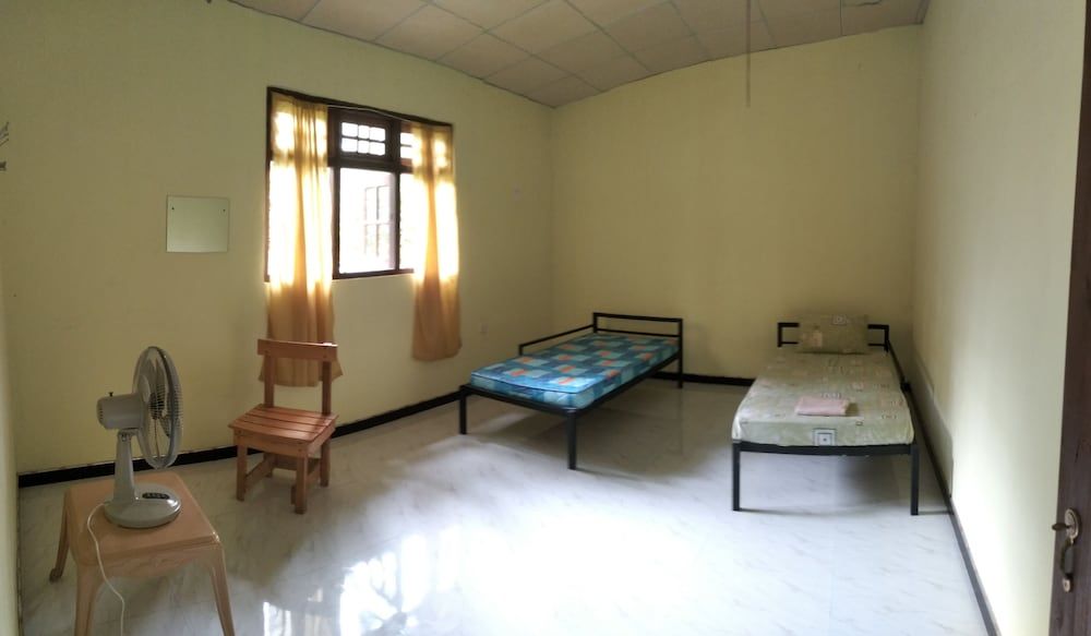 Basic Shared Dormitory, Mixed Dorm