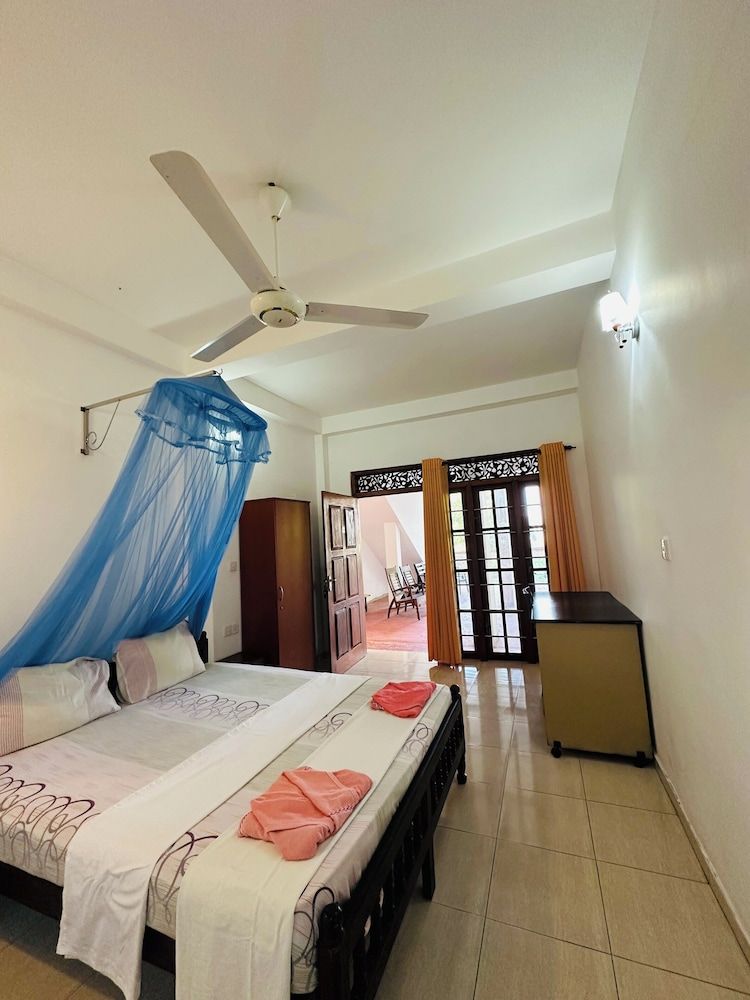 Ocean View Basic Double Room, Ocean View 3