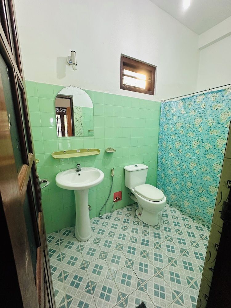 Ocean View Basic Double Room, Ocean View 7