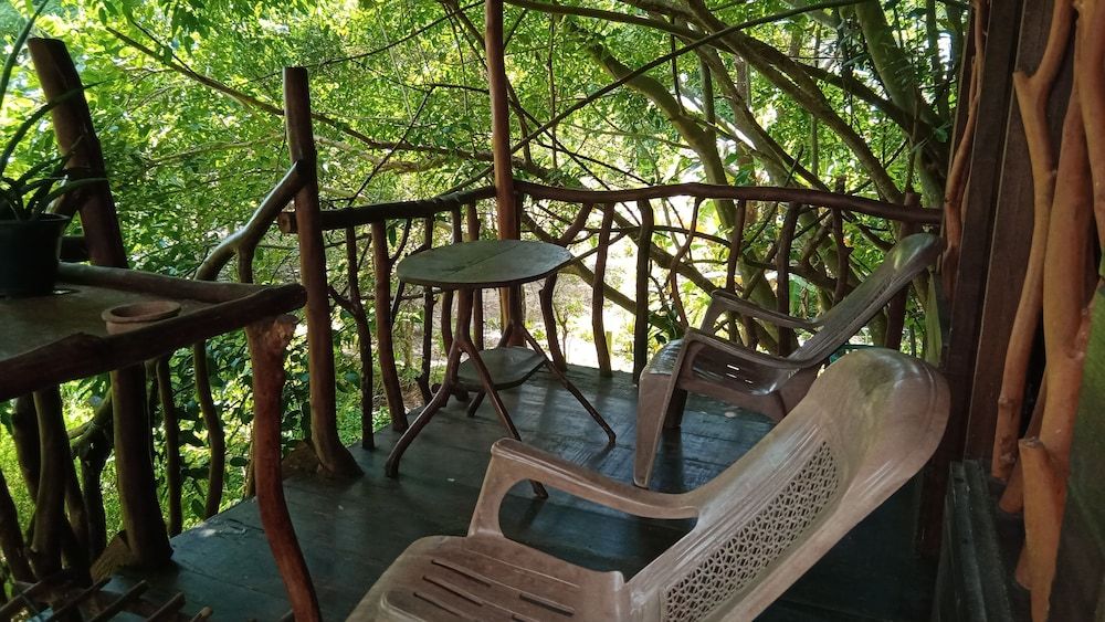 Sigiriya Rock Gate Resort Traditional Tree House, 1 Queen Bed, Mountain View 16