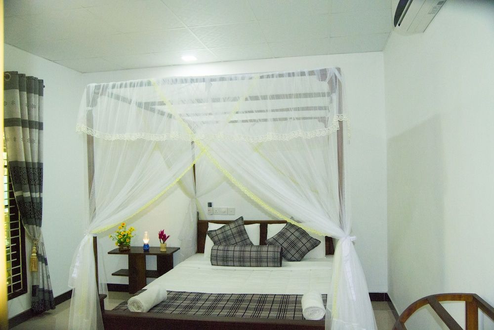 Sigiriya Rock Gate Resort Standard Double Room, 1 Queen Bed 6