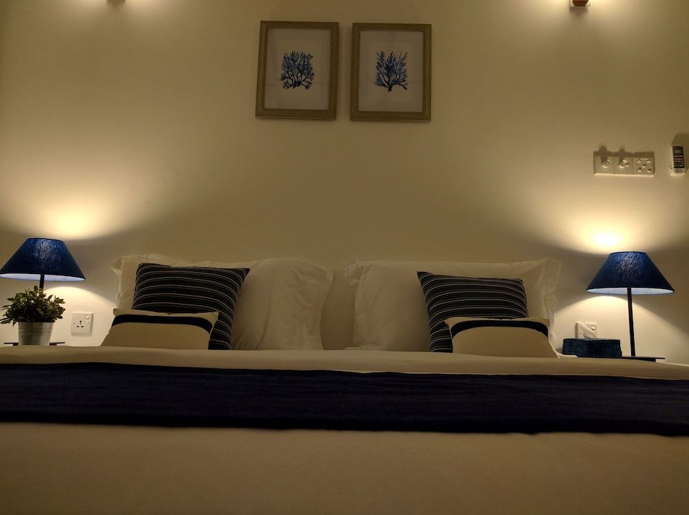 The Residence Double Room, 1 King Bed 2