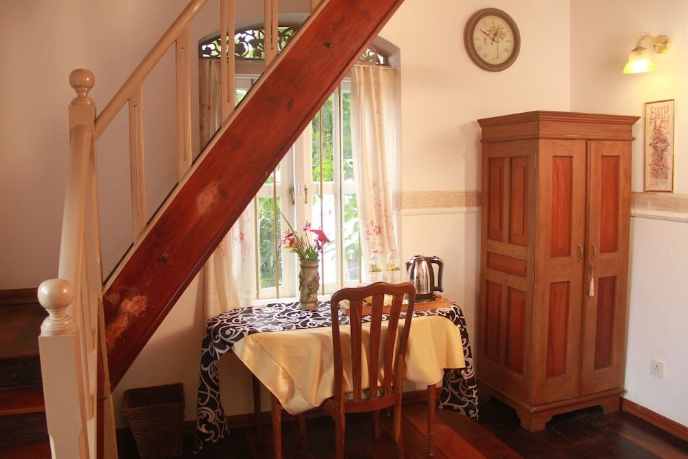 Manor House, Kandy, LKA Standard Room 8