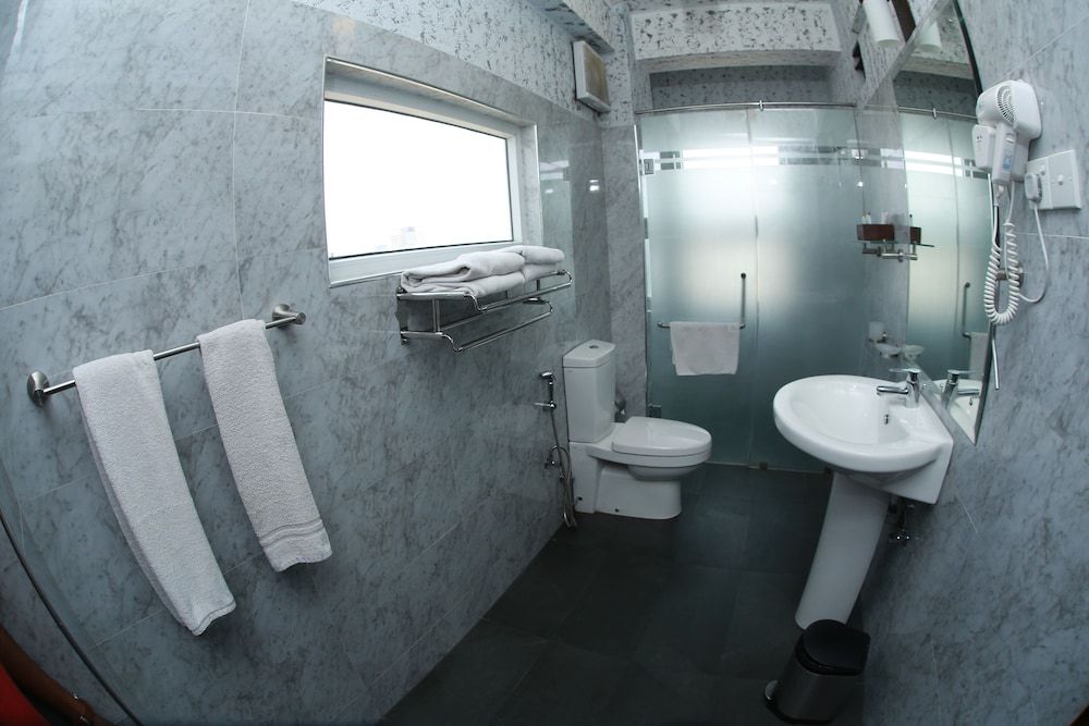 Hotel Sunhill - Colombo Deluxe Apartment, 2 Bedrooms, Kitchen, Sea View 5