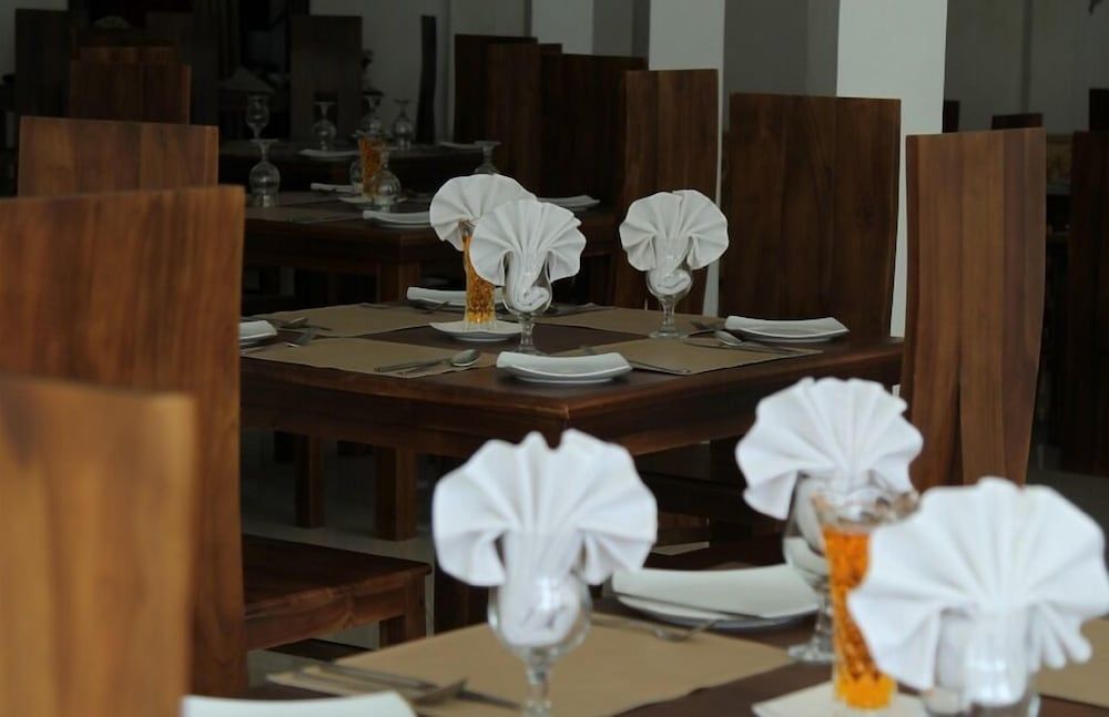 undefined The Queensburry City Hotel 3