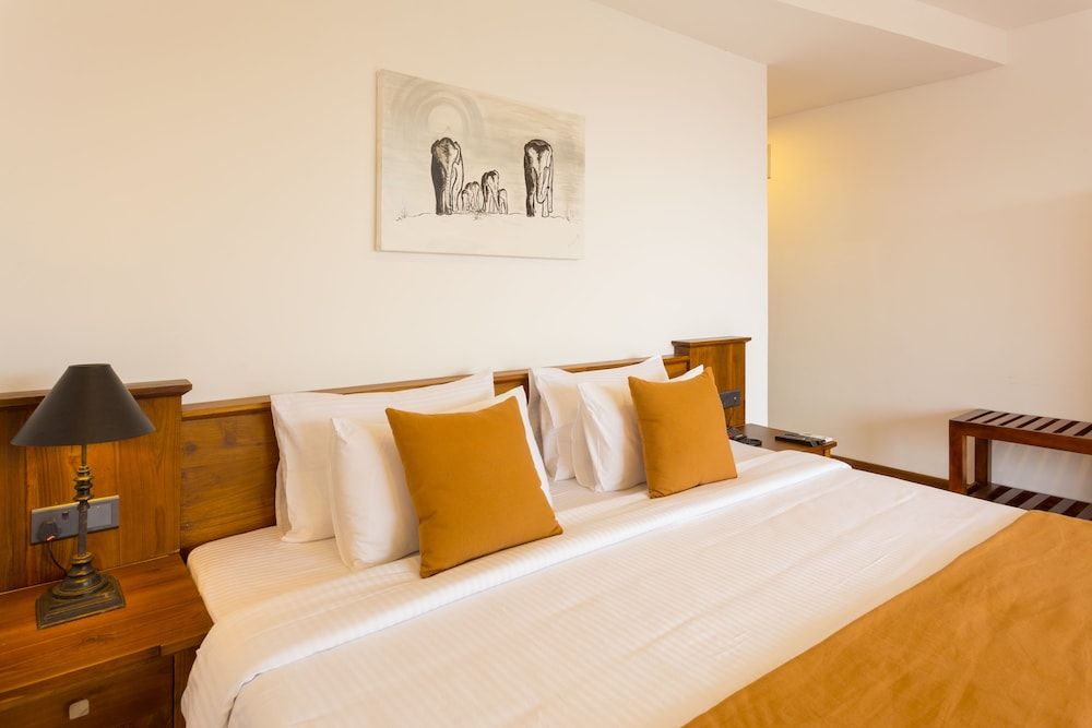 undefined Sandriana Lake View 6