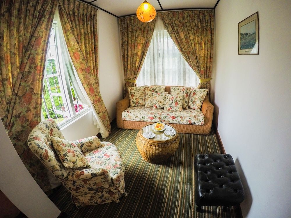 Hotel Glendower Deluxe Suite, 1 Double Bed, Bathtub 3