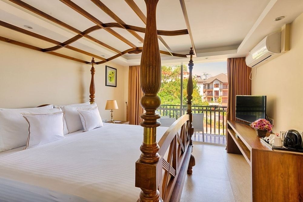 Serene Kandy Super Deluxe Double or Twin - Main Wing 8