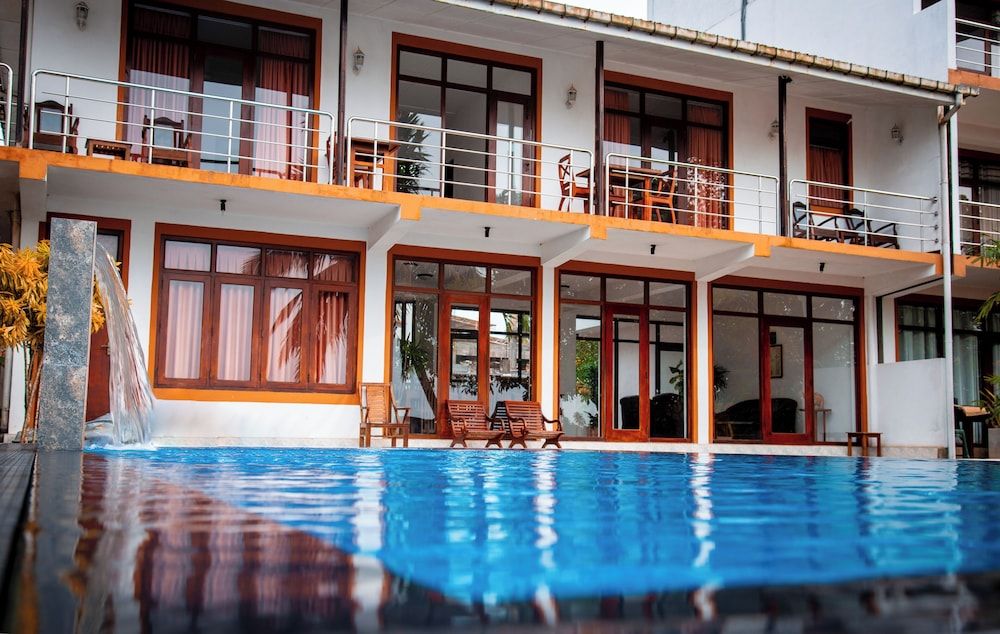 undefined Riverside Inn Fuji