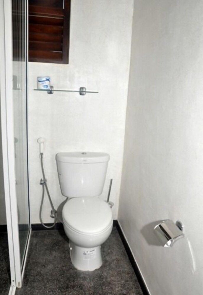 Scandinavia Hotel Standard Twin Room 14