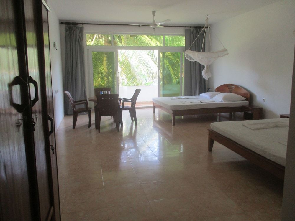 Family Room, Balcony
