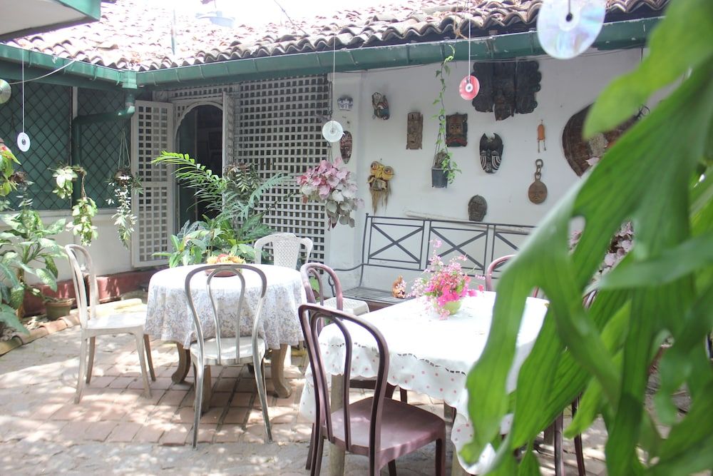 undefined Vista Chelsea Gardens BnB 2