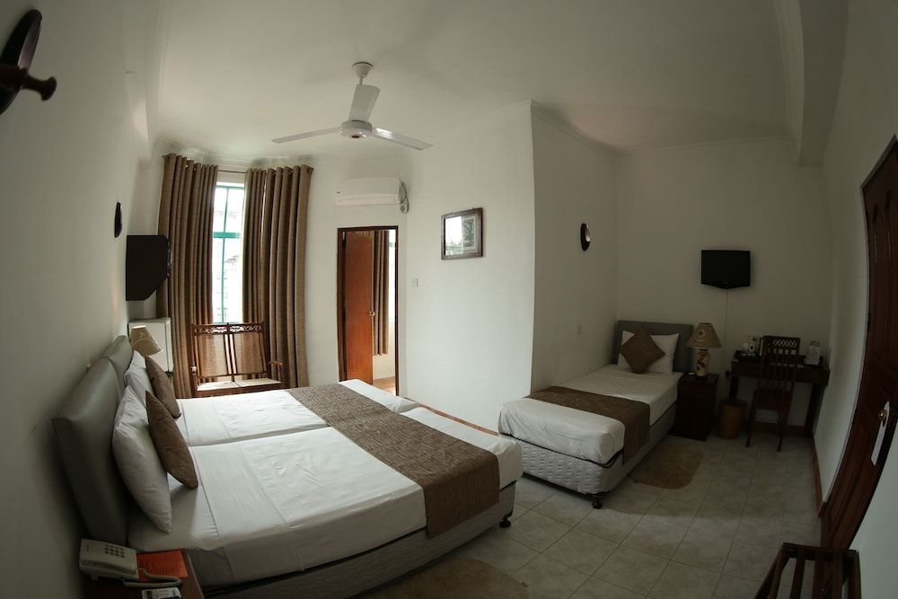 undefined The Royal Mall Kandy 10