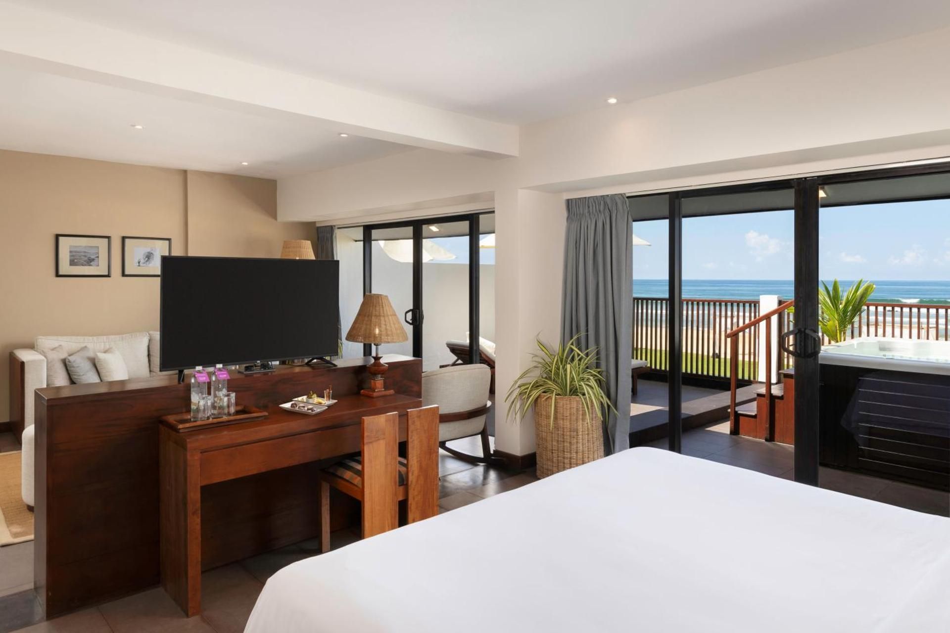 undefined Ekho Surf 8