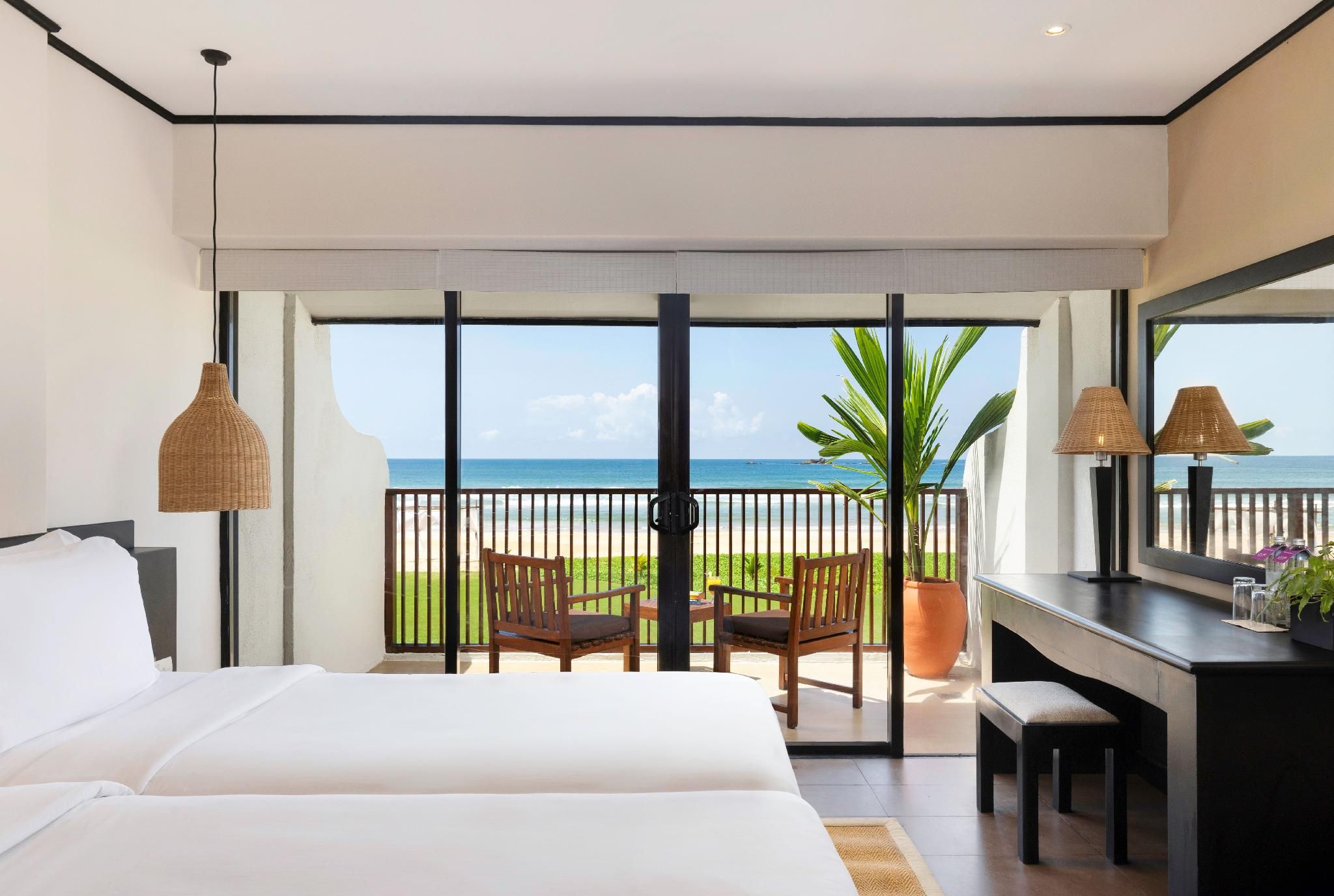 Deluxe Sea View Room with Balcony
