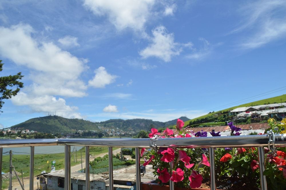 Royal Hills Superior Room 3