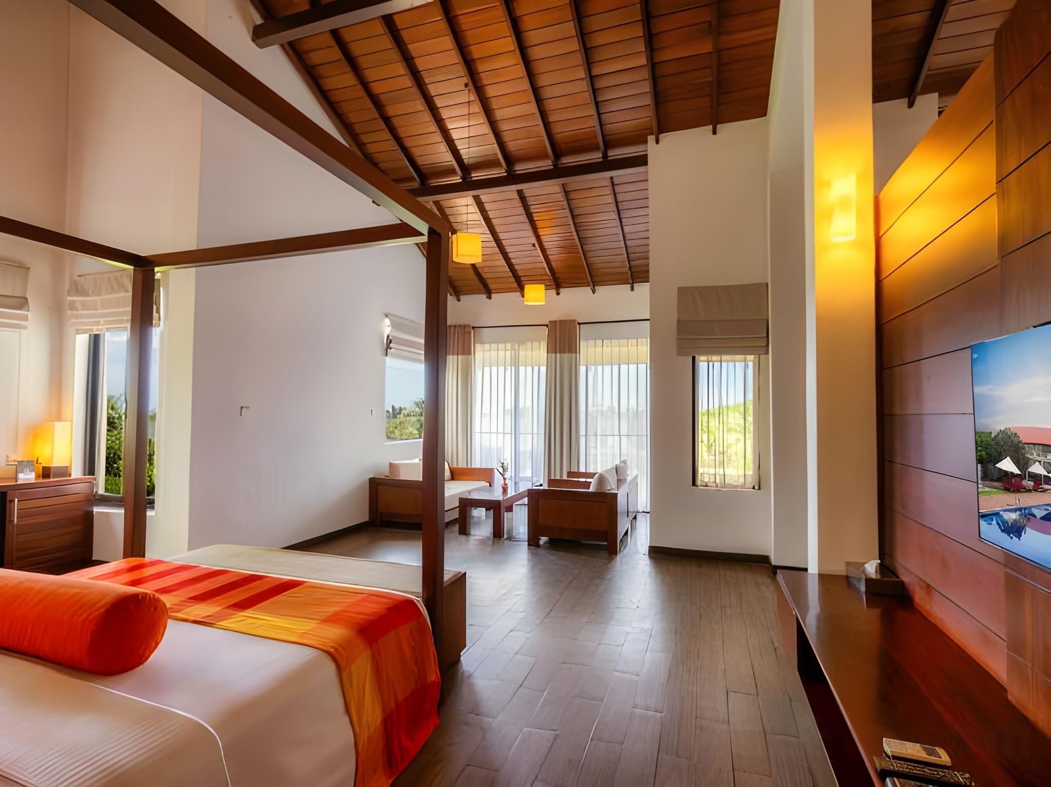 The Calm Suite with Balcony & Ocean View