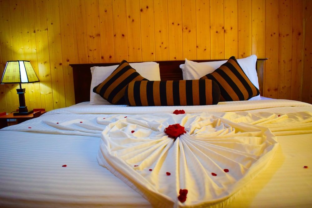 undefined Blue Moon Hotel 10