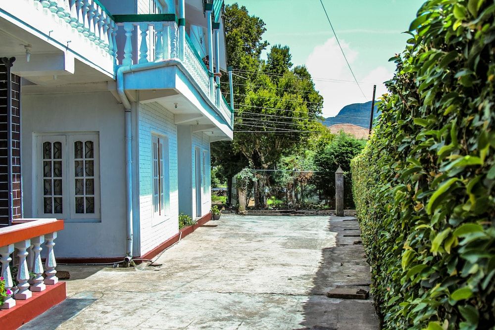 undefined Blue Moon Hotel 2