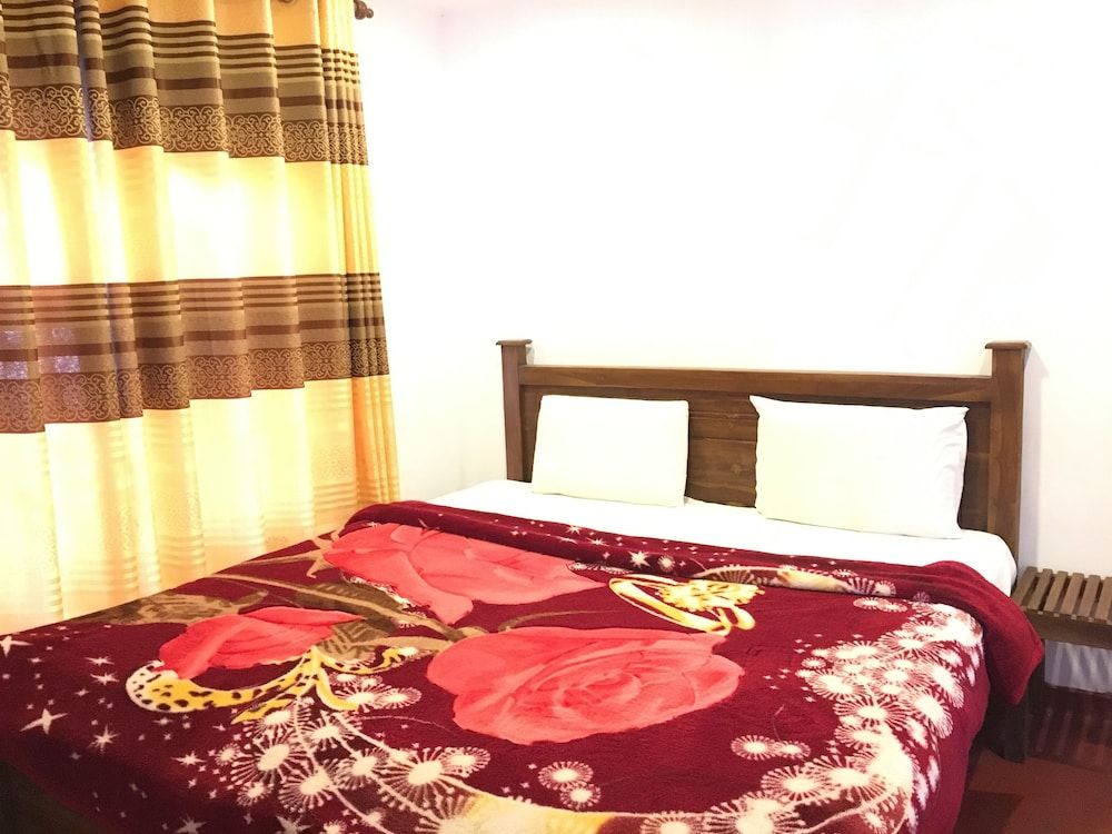 undefined Blue Moon Hotel 10