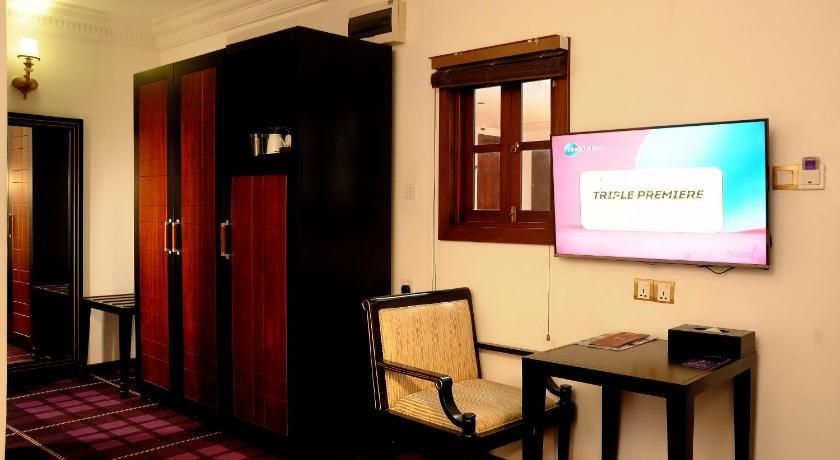 The Steuart by Citrus Deluxe Room with Courtyard View 14