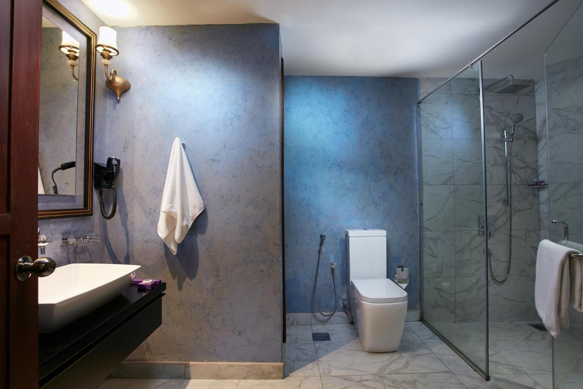 The Steuart by Citrus Deluxe Room with Courtyard View 13