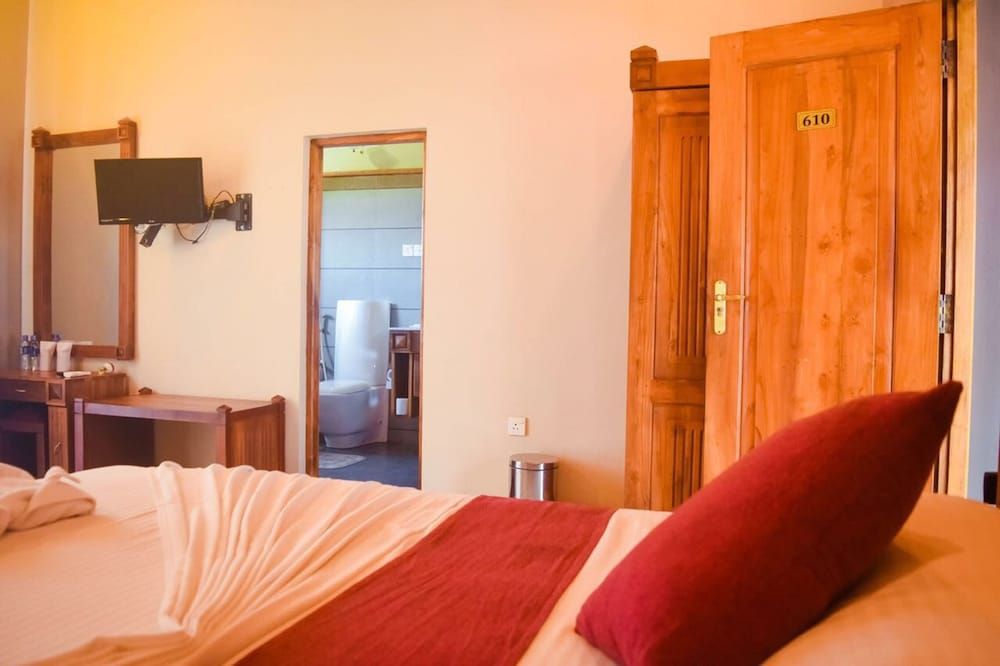 Piumara Residence Deluxe Double Room, Lake View 5