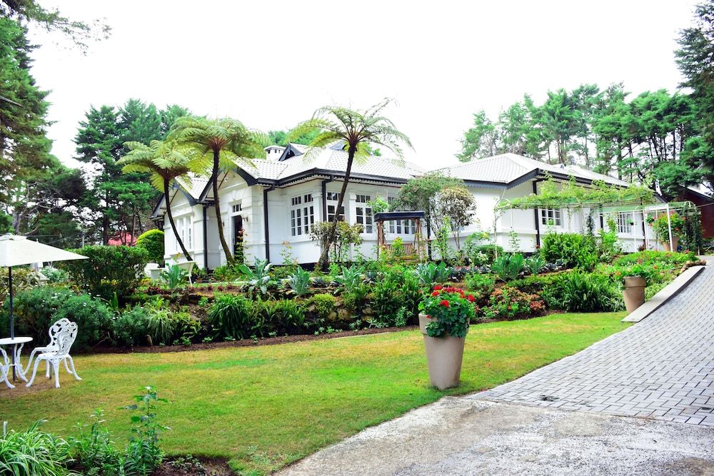 undefined Mirage Kings Cottage 10