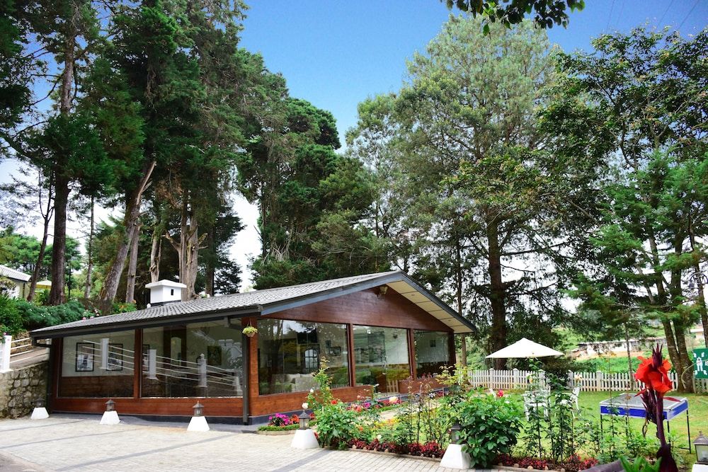 undefined Mirage Kings Cottage 8