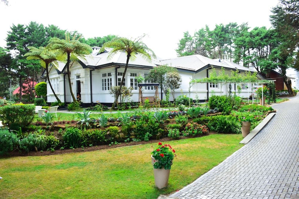 undefined Mirage Kings Cottage 7