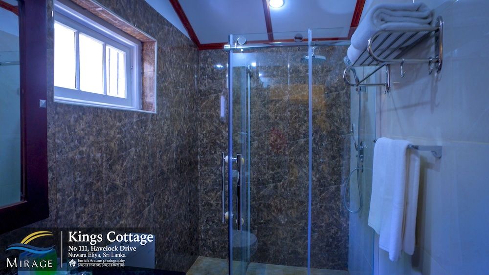 Mirage Kings Cottage Deluxe Double or Twin Room 14